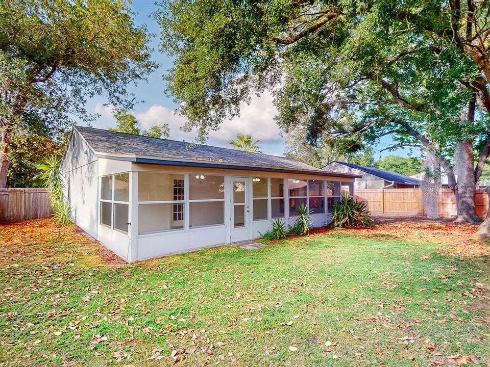 For Sale: $395,000 (3 beds, 2 baths, 1300 Square Feet)