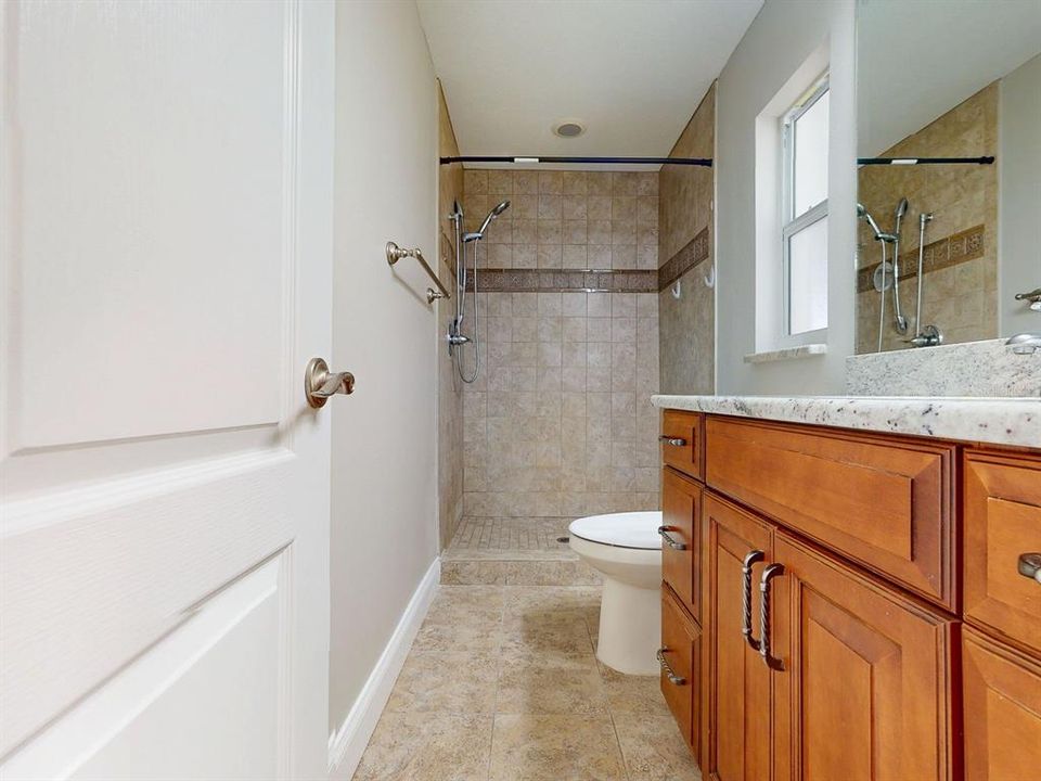 For Sale: $395,000 (3 beds, 2 baths, 1300 Square Feet)