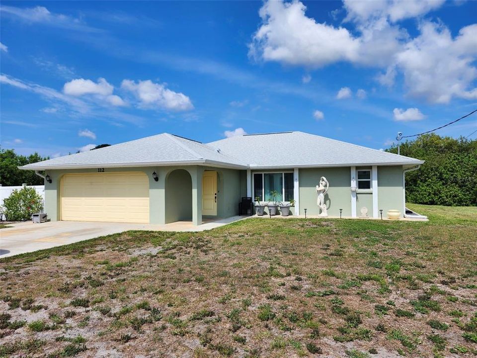 For Sale: $399,900 (3 beds, 2 baths, 1702 Square Feet)