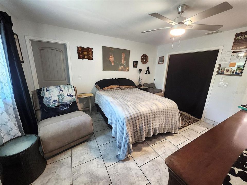 For Sale: $399,900 (3 beds, 2 baths, 1702 Square Feet)