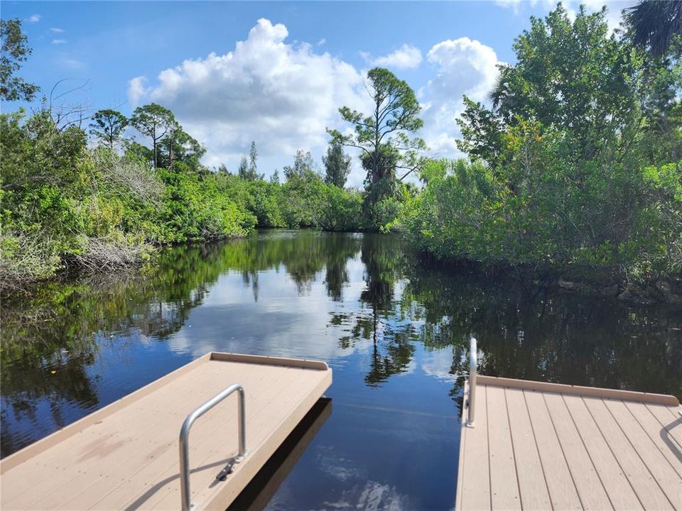 For Sale: $399,900 (3 beds, 2 baths, 1702 Square Feet)
