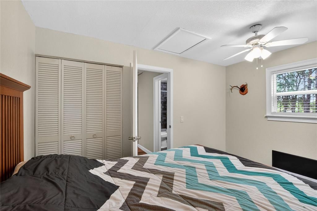For Sale: $360,000 (1 beds, 1 baths, 640 Square Feet)