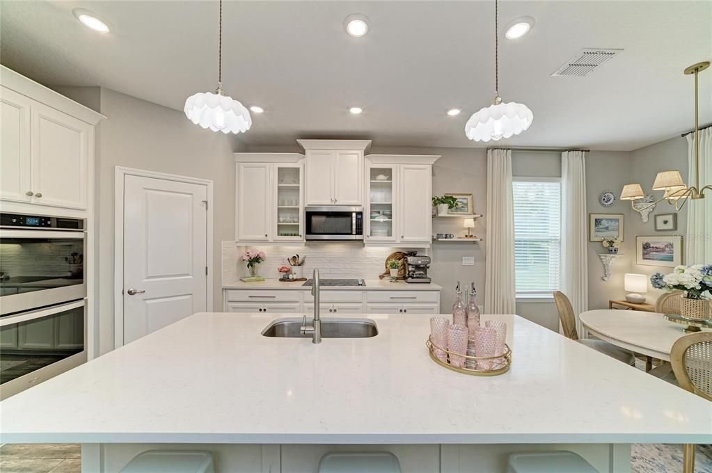 For Sale: $569,000 (4 beds, 2 baths, 2319 Square Feet)