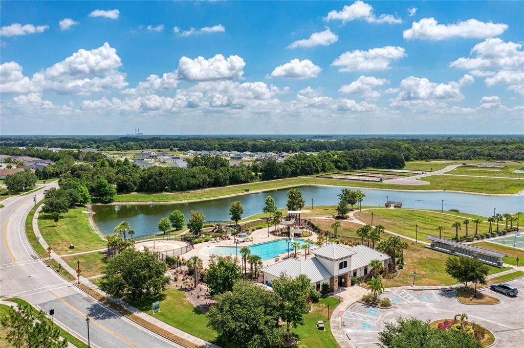 For Sale: $569,000 (4 beds, 2 baths, 2319 Square Feet)