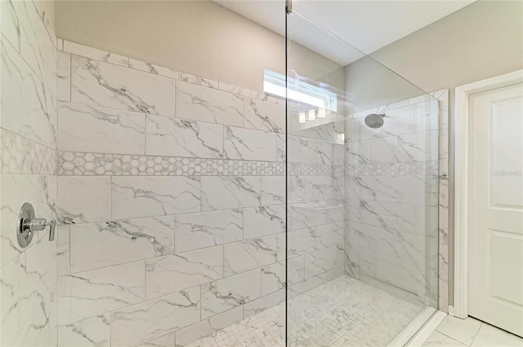 For Sale: $569,000 (4 beds, 2 baths, 2319 Square Feet)