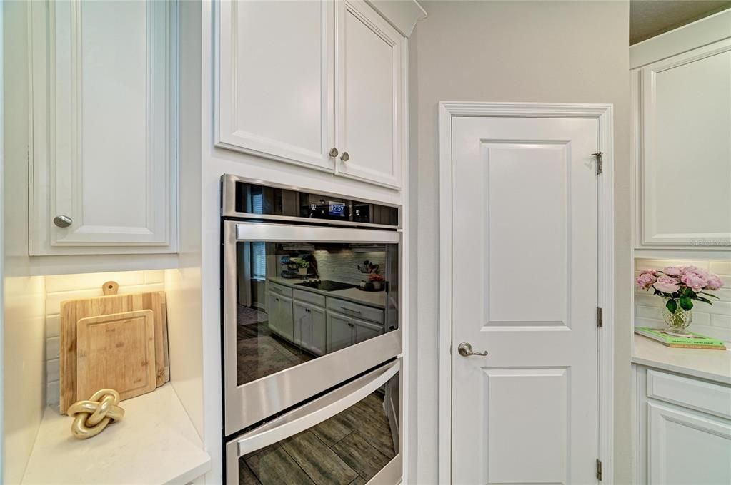 For Sale: $569,000 (4 beds, 2 baths, 2319 Square Feet)