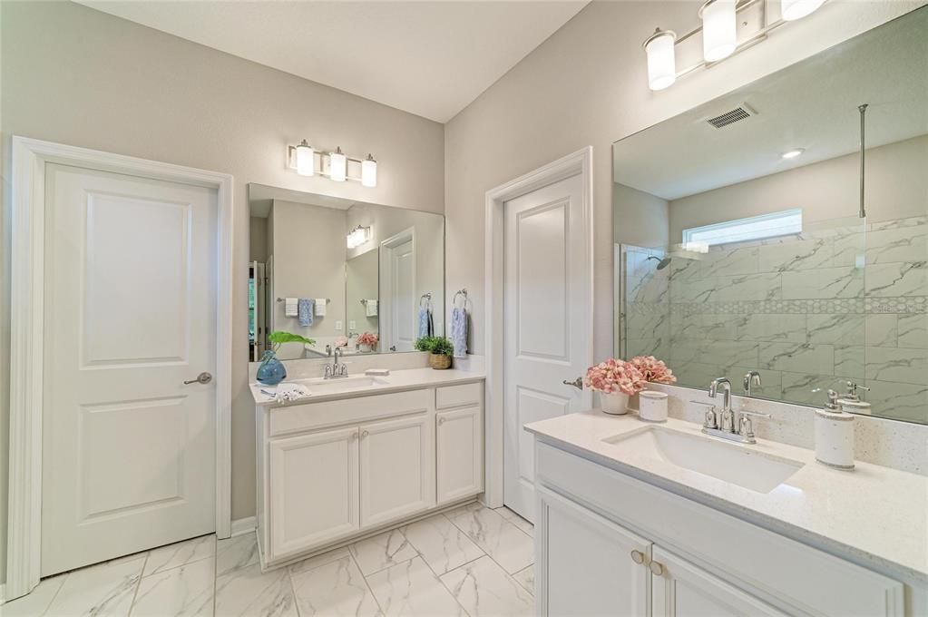 For Sale: $569,000 (4 beds, 2 baths, 2319 Square Feet)