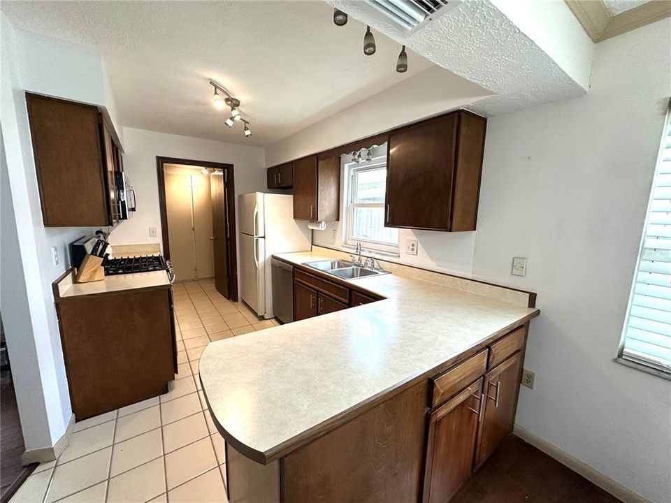 En Venta: $389,500 (3 camas, 2 baños, 1667 Pies cuadrados)