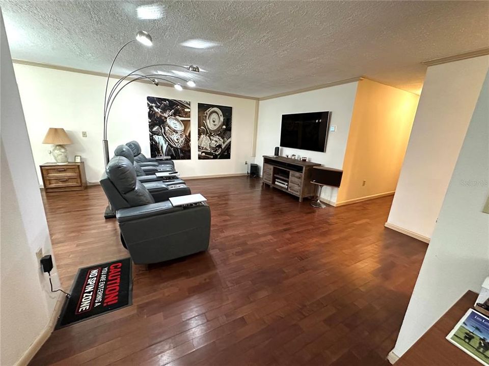 En Venta: $389,500 (3 camas, 2 baños, 1667 Pies cuadrados)