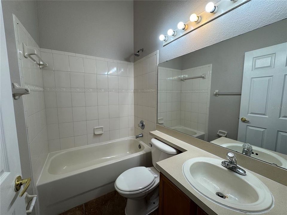 Active With Contract: $234,900 (3 beds, 2 baths, 1240 Square Feet)