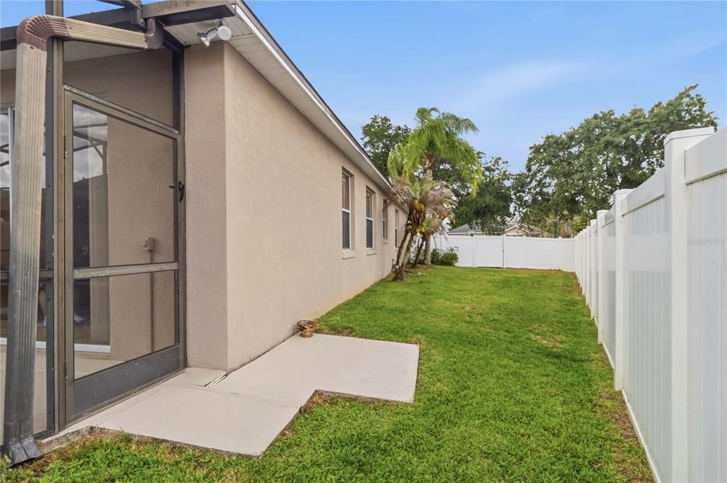 Active With Contract: $445,000 (4 beds, 2 baths, 1952 Square Feet)