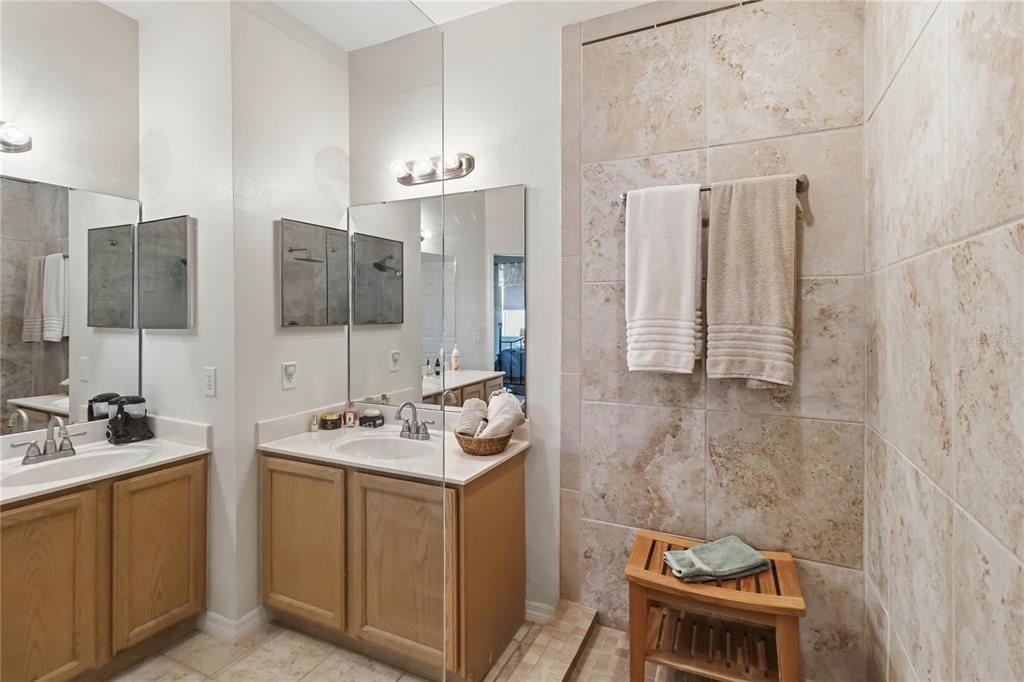 Active With Contract: $445,000 (4 beds, 2 baths, 1952 Square Feet)