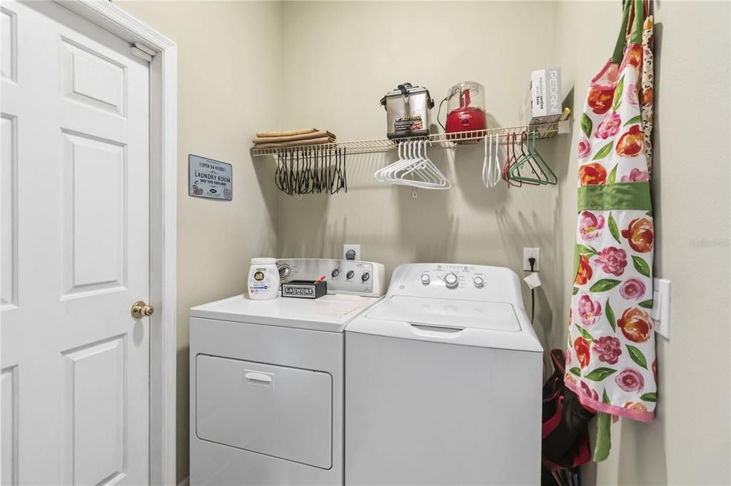 Active With Contract: $445,000 (4 beds, 2 baths, 1952 Square Feet)