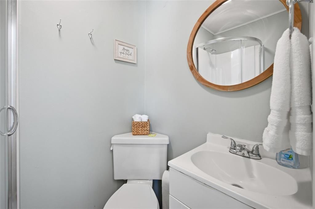 Active With Contract: $219,999 (2 beds, 2 baths, 1075 Square Feet)