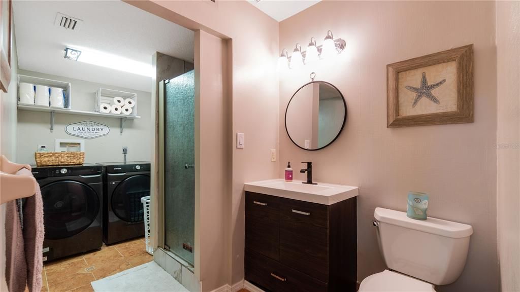 For Sale: $379,900 (3 beds, 3 baths, 2079 Square Feet)
