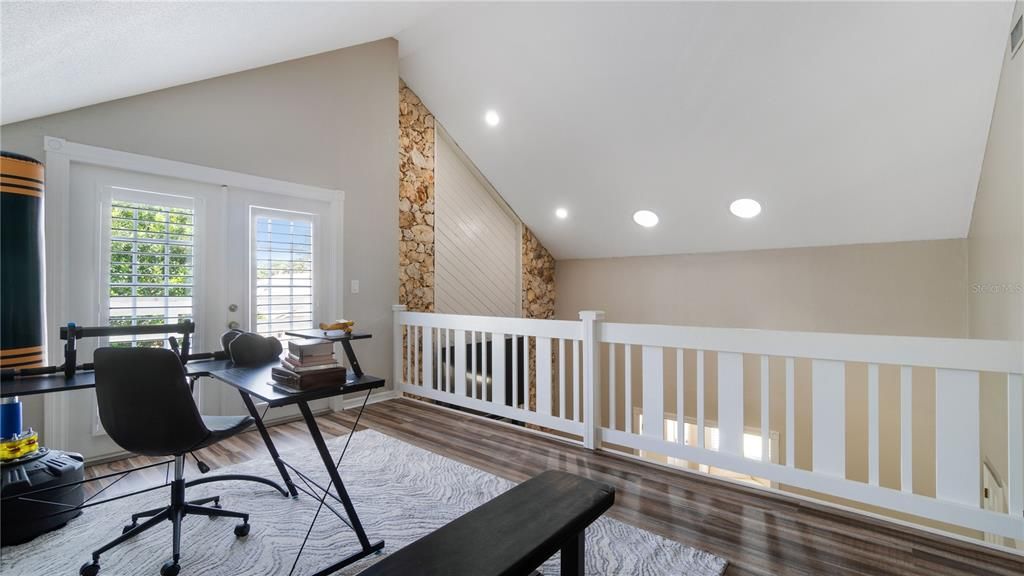 For Sale: $379,900 (3 beds, 3 baths, 2079 Square Feet)