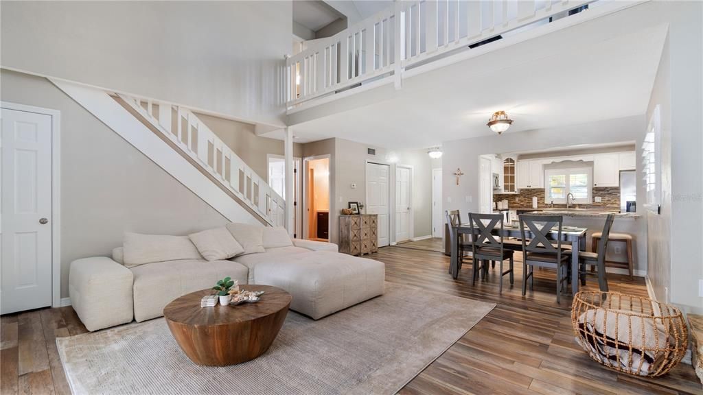 For Sale: $379,900 (3 beds, 3 baths, 2079 Square Feet)