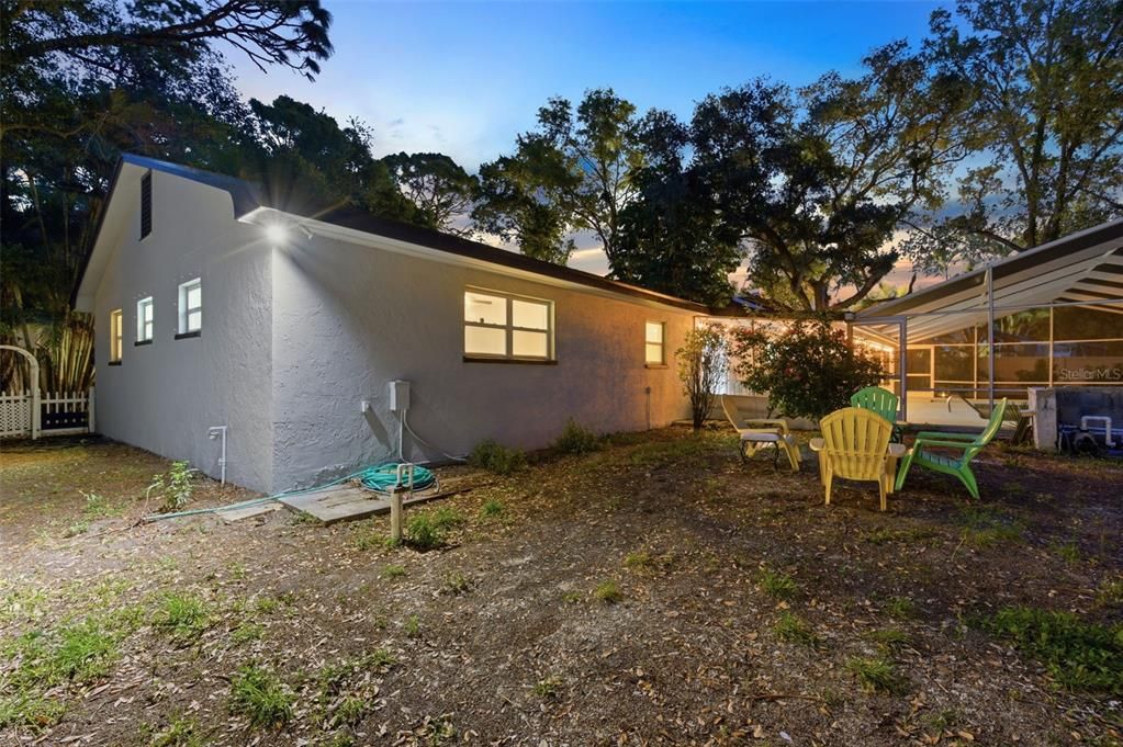 En Venta: $615,000 (5 camas, 3 baños, 2284 Pies cuadrados)