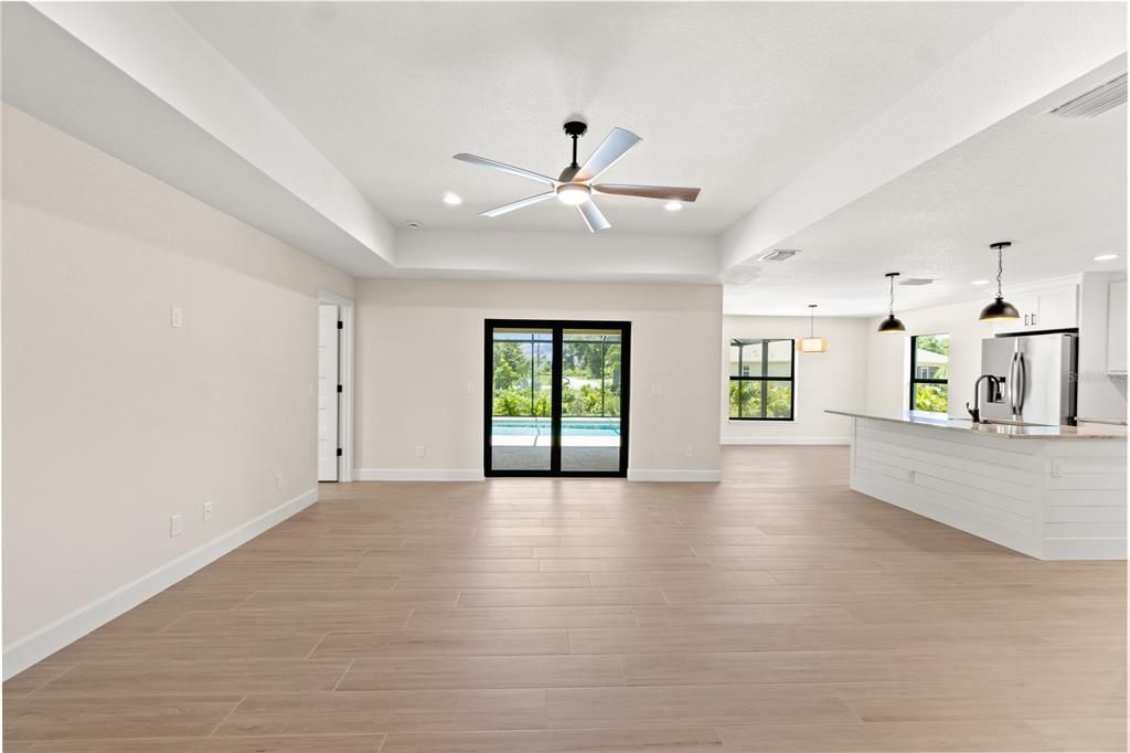 Active With Contract: $455,000 (3 beds, 2 baths, 1752 Square Feet)