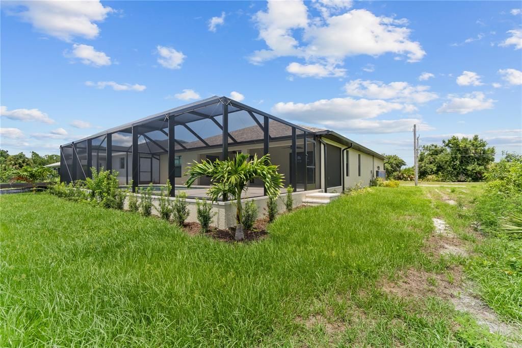 Active With Contract: $455,000 (3 beds, 2 baths, 1752 Square Feet)