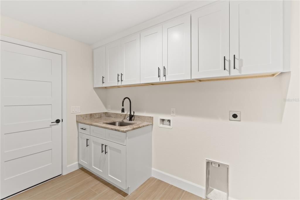 Active With Contract: $455,000 (3 beds, 2 baths, 1752 Square Feet)