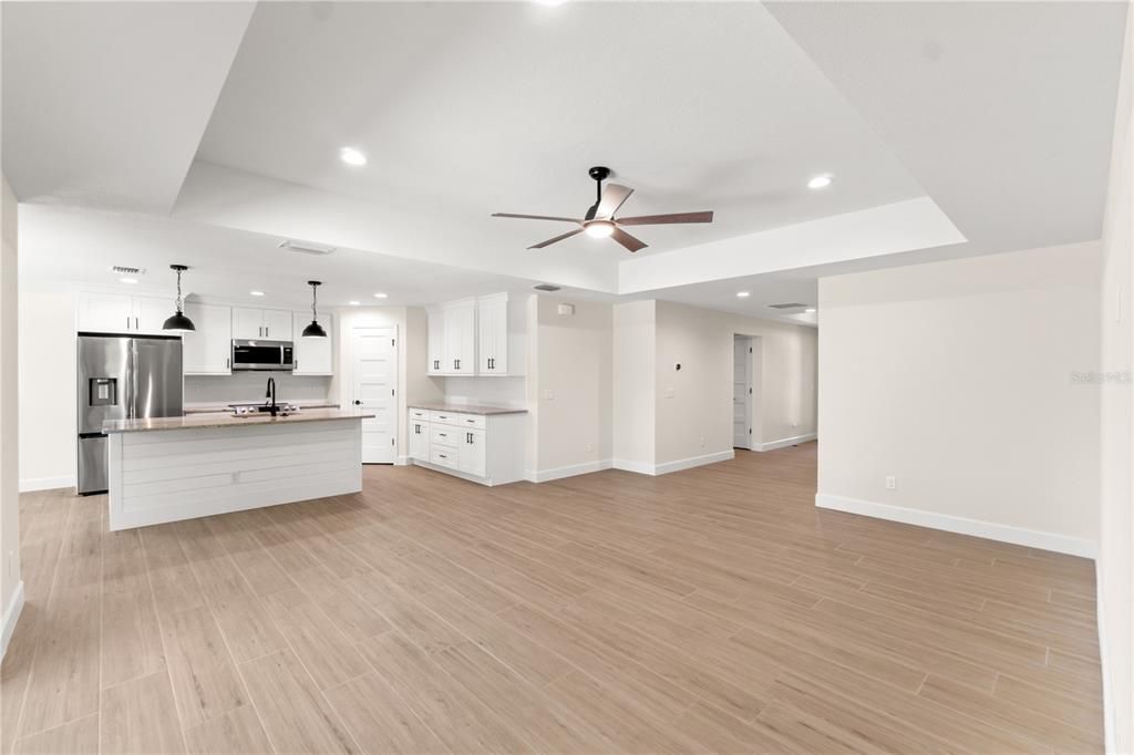 Active With Contract: $455,000 (3 beds, 2 baths, 1752 Square Feet)