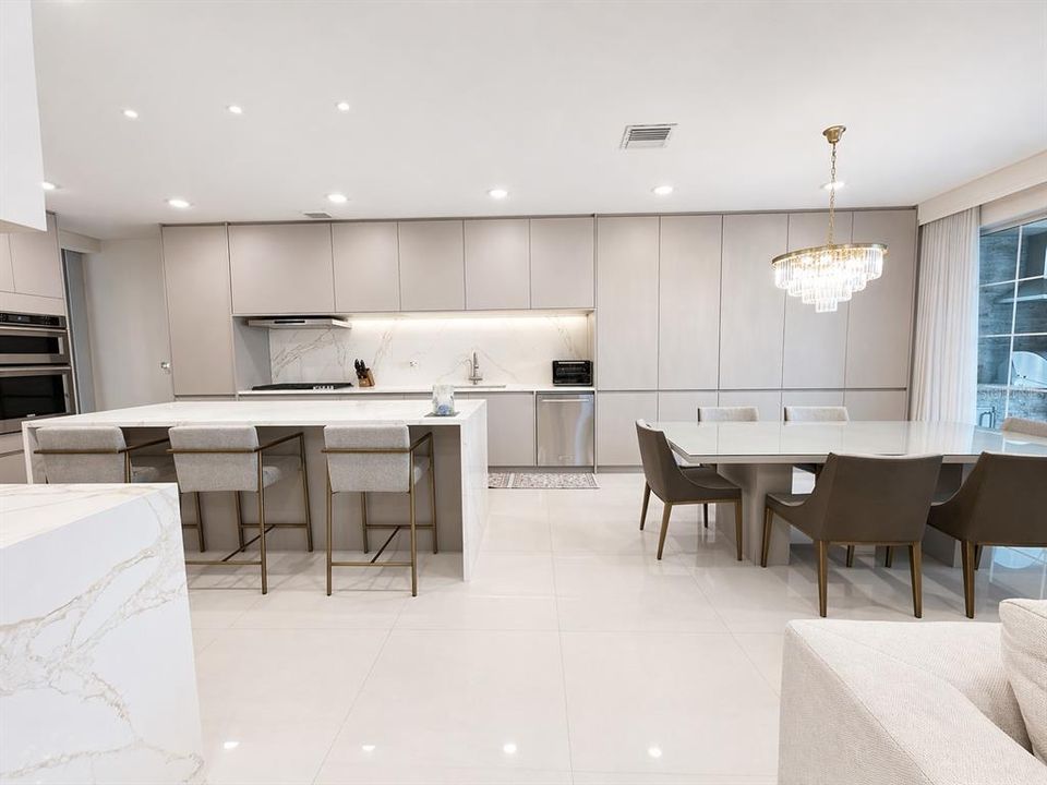 Active With Contract: $1,650,000 (5 beds, 5 baths, 4329 Square Feet)