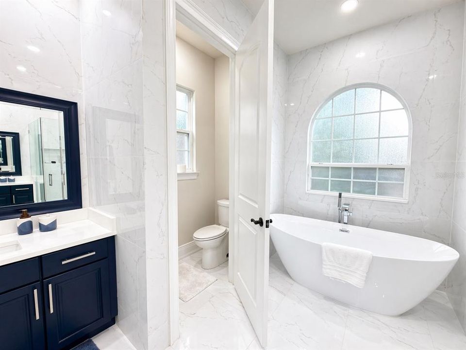 Active With Contract: $1,650,000 (5 beds, 5 baths, 4329 Square Feet)