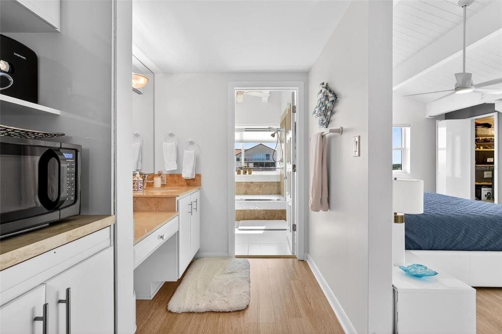 For Sale: $1,350,000 (3 beds, 3 baths, 2822 Square Feet)