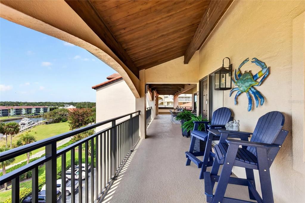 For Sale: $1,350,000 (3 beds, 3 baths, 2822 Square Feet)