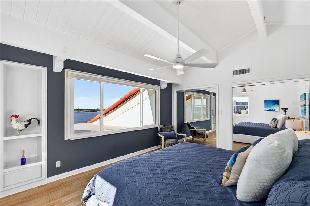 For Sale: $1,350,000 (3 beds, 3 baths, 2822 Square Feet)