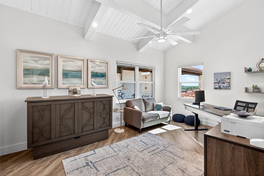 For Sale: $1,350,000 (3 beds, 3 baths, 2822 Square Feet)