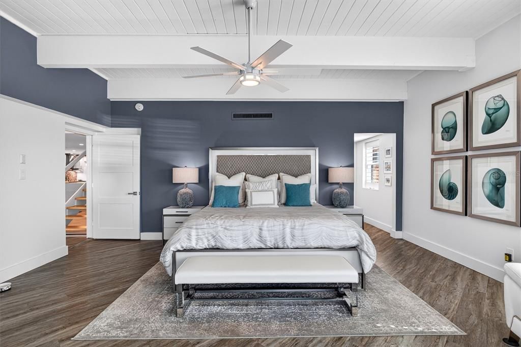 For Sale: $1,350,000 (3 beds, 3 baths, 2822 Square Feet)