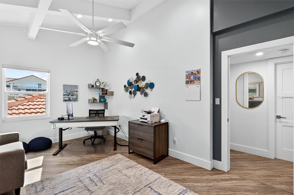 For Sale: $1,350,000 (3 beds, 3 baths, 2822 Square Feet)