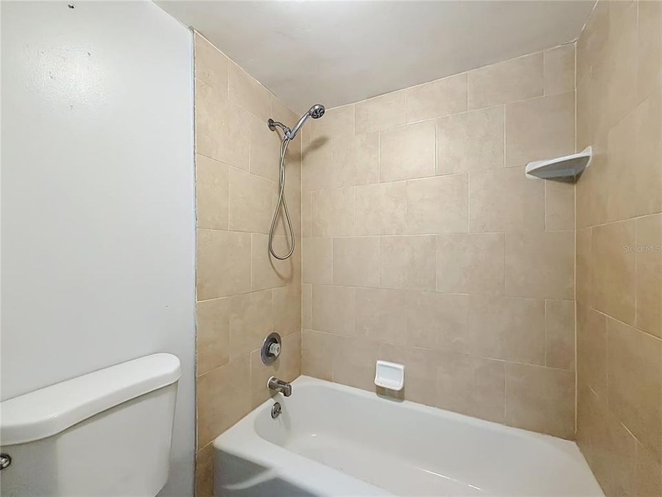 На продажу: $84,900 (1 спален, 1 ванн, 642 Квадратных фут)