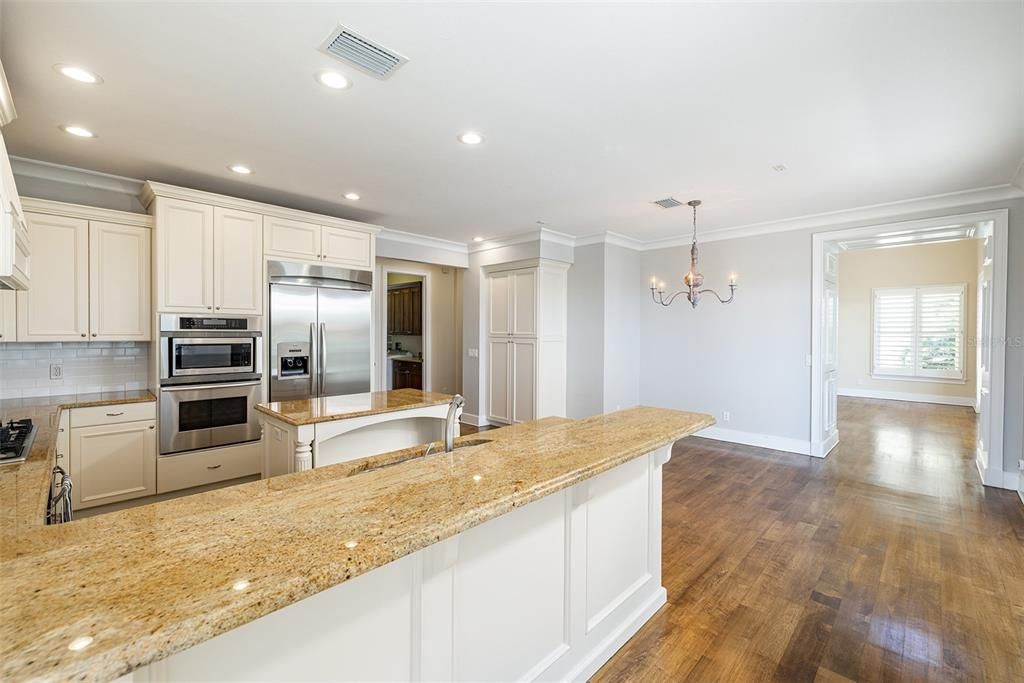 For Rent: $11,000 (4 beds, 5 baths, 3088 Square Feet)