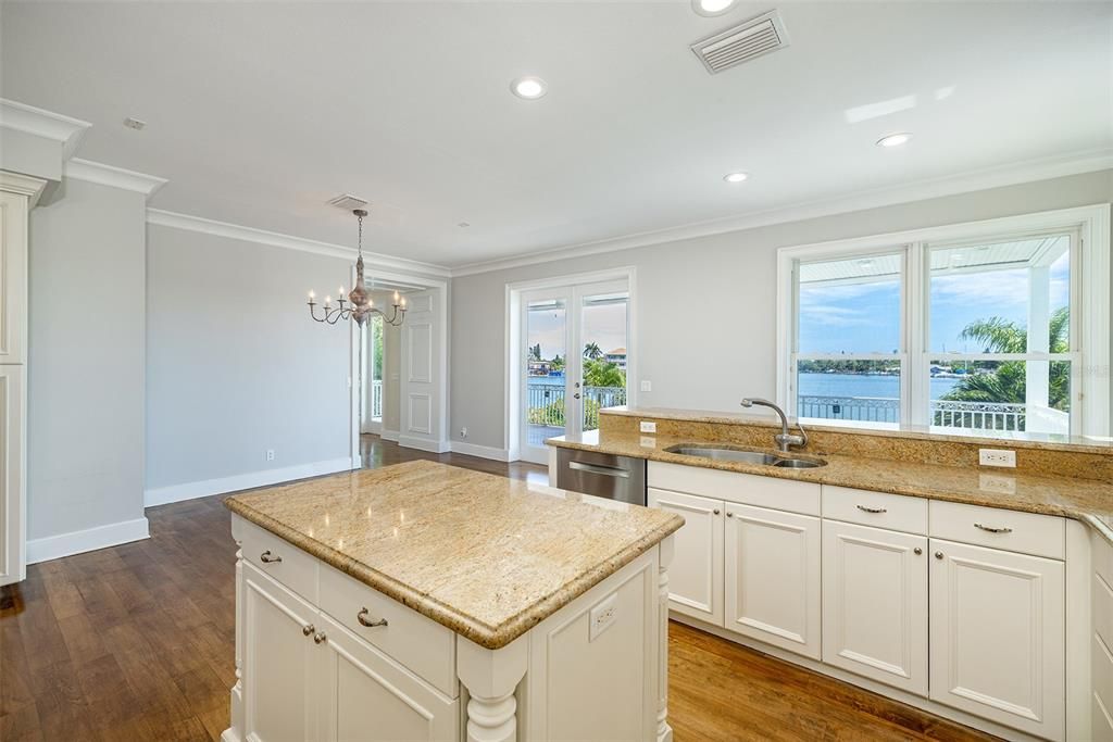For Rent: $11,000 (4 beds, 5 baths, 3088 Square Feet)