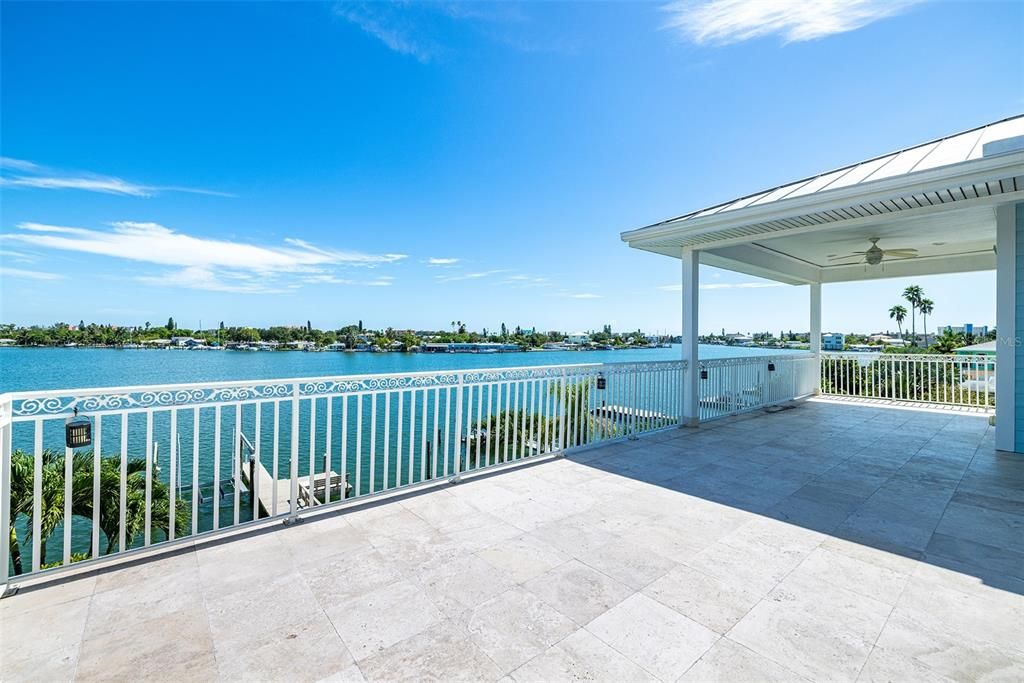 For Rent: $11,000 (4 beds, 5 baths, 3088 Square Feet)