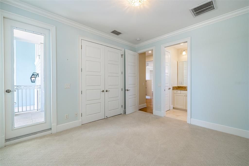 For Rent: $11,000 (4 beds, 5 baths, 3088 Square Feet)