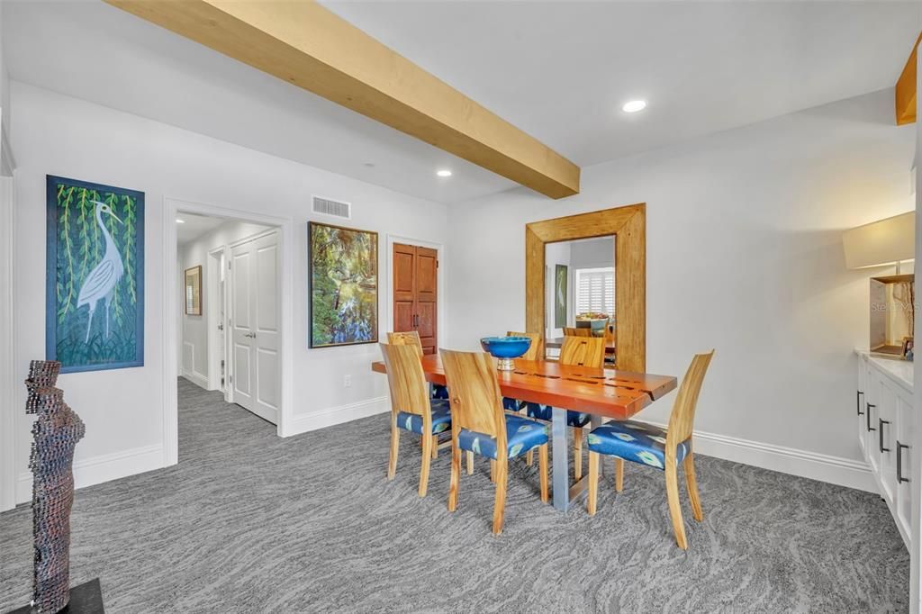 For Sale: $1,995,000 (2 beds, 2 baths, 2304 Square Feet)