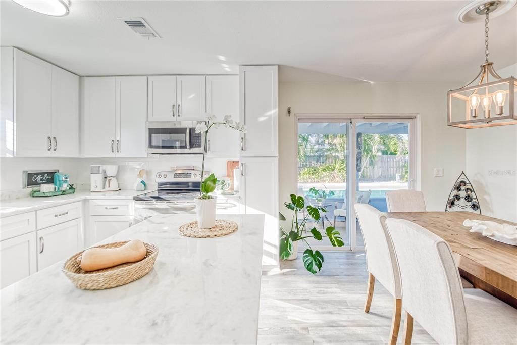 For Rent: $3,200 (4 beds, 1 baths, 1197 Square Feet)