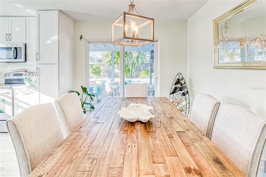 For Rent: $3,200 (4 beds, 1 baths, 1197 Square Feet)