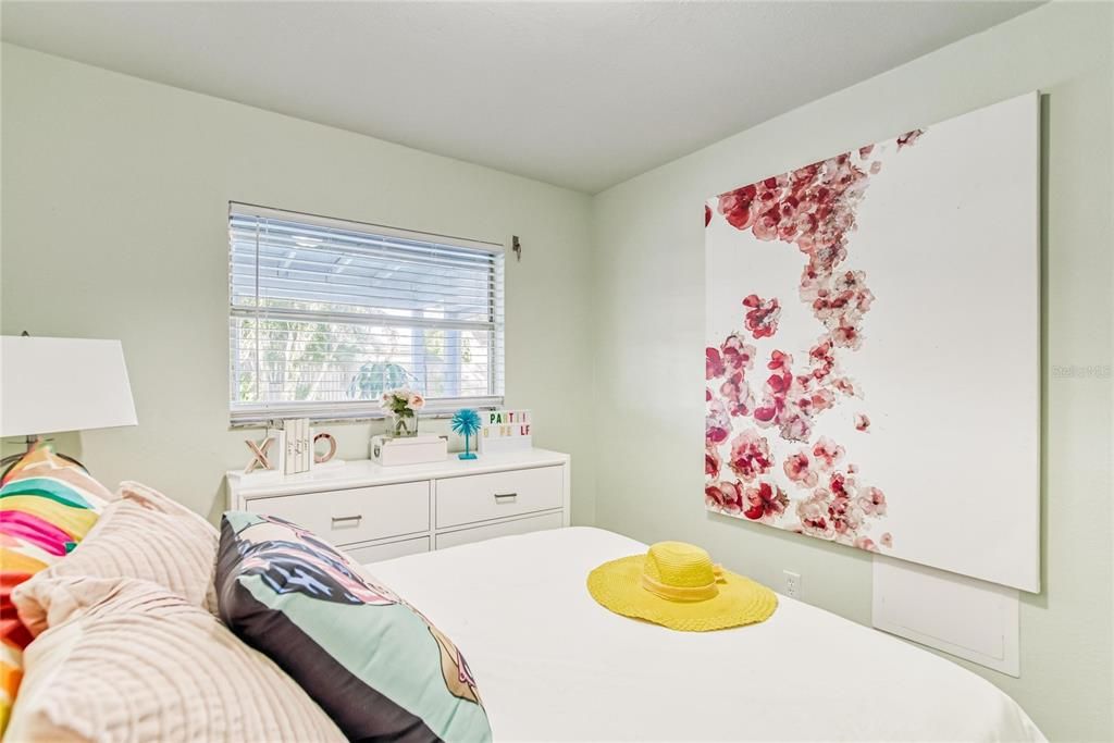 For Rent: $3,200 (4 beds, 1 baths, 1197 Square Feet)