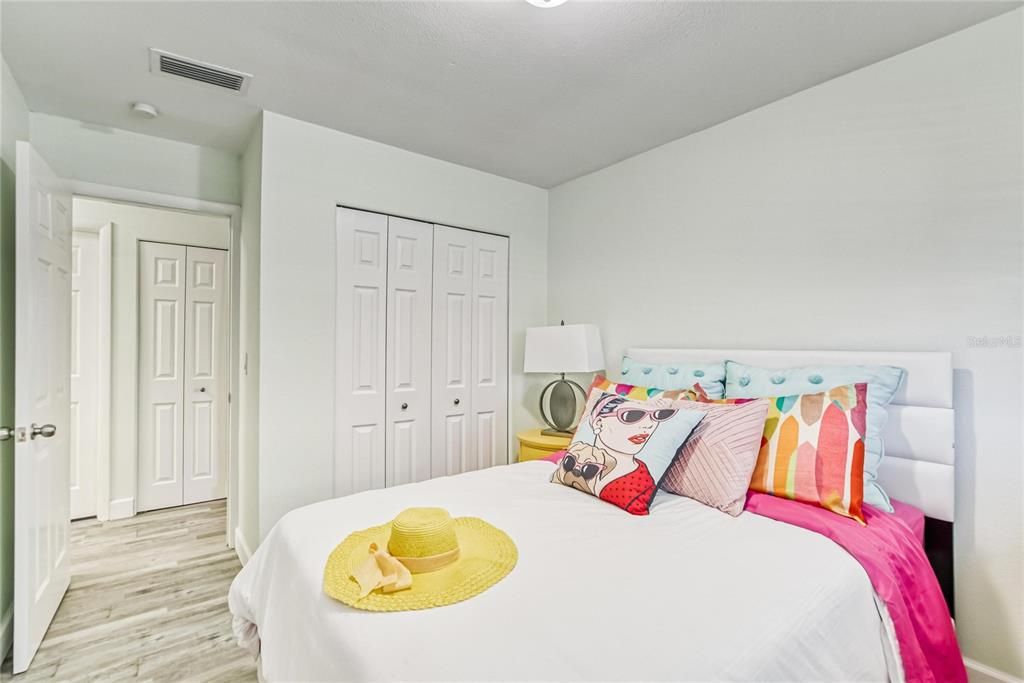 For Rent: $3,200 (4 beds, 1 baths, 1197 Square Feet)