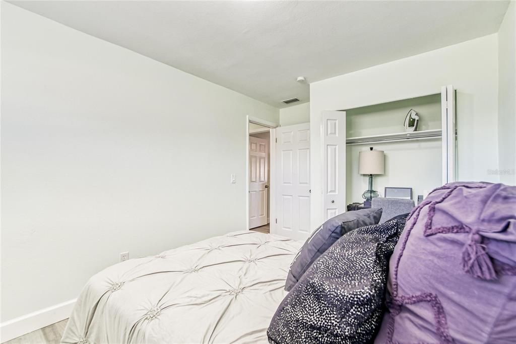 For Rent: $3,200 (4 beds, 1 baths, 1197 Square Feet)