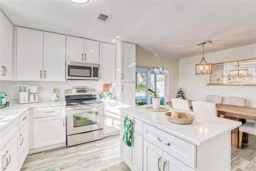 For Rent: $3,200 (4 beds, 1 baths, 1197 Square Feet)