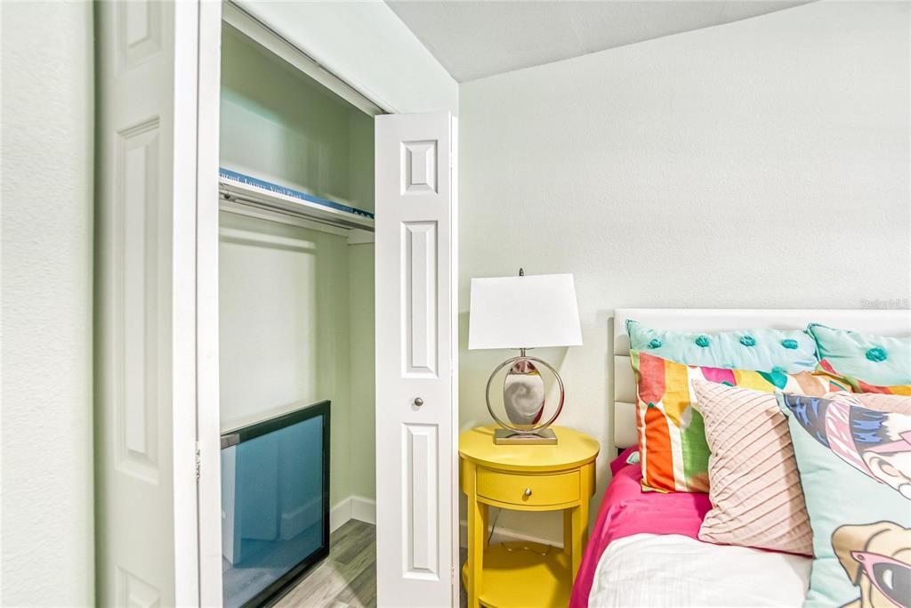 For Rent: $3,200 (4 beds, 1 baths, 1197 Square Feet)
