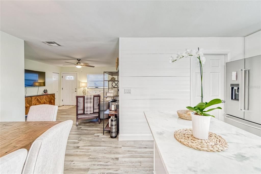 For Rent: $3,200 (4 beds, 1 baths, 1197 Square Feet)