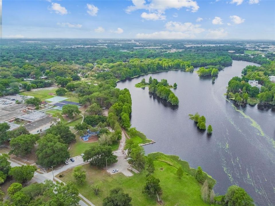 На продажу: $599,900 (5 спален, 3 ванн, 2251 Квадратных фут)