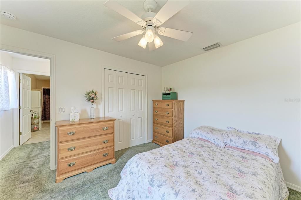 Activo con contrato: $440,000 (4 camas, 3 baños, 2377 Pies cuadrados)